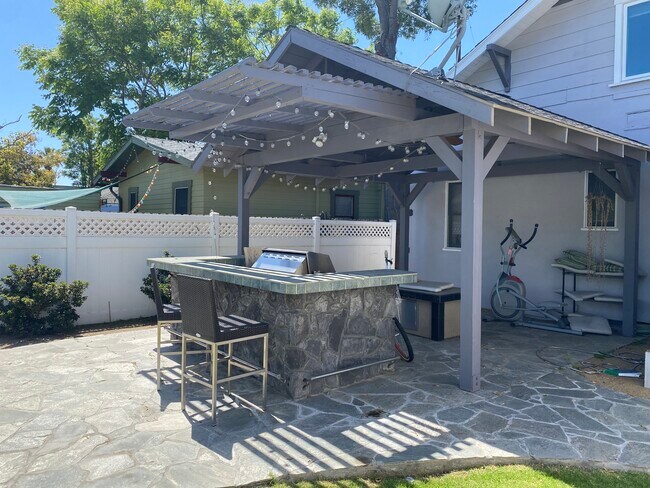 Foto del edificio - 157 N Cambridge St