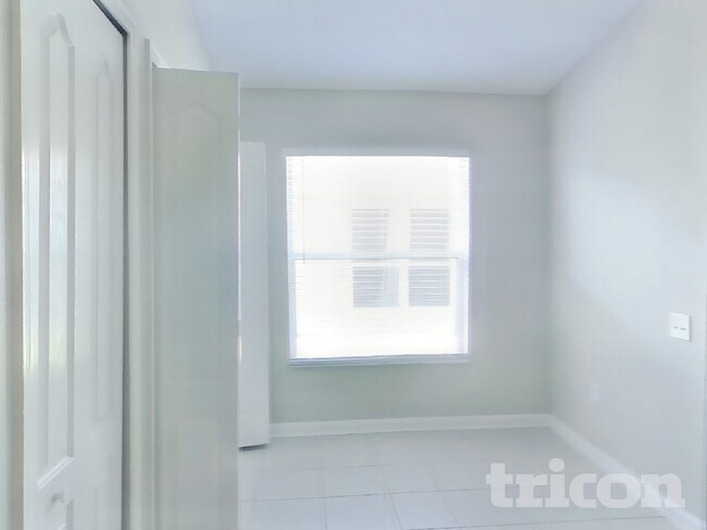 Foto del edificio - 7848 Mariners Harbour Dr