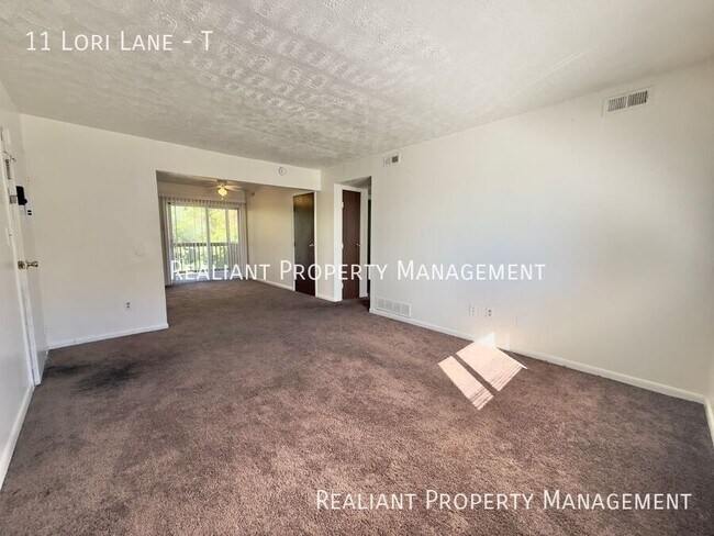 Foto del edificio - 11 Lori Ln