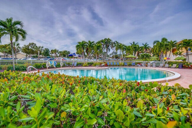 Foto del edificio - 9851 Costa Mesa Ln