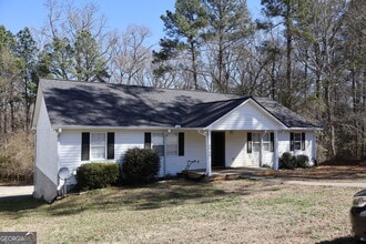 Building Photo - 1961 Karen Cir