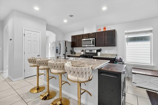 Foto del edificio - 1818 Secretariat Dr