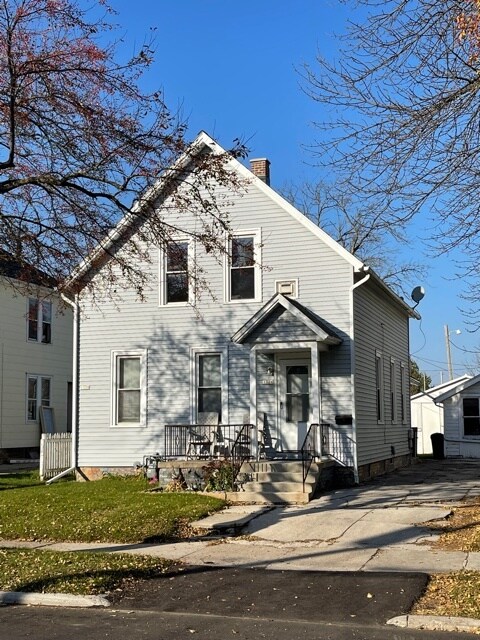 Building Photo - 1326 Geele Ave