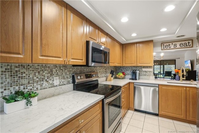 Foto del edificio - 4215 Gator Trace Ave