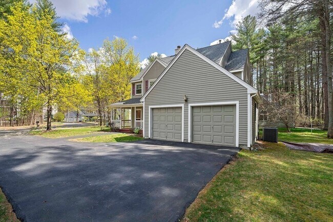 Building Photo - 43 Winterberry Way