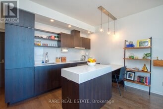 Building Photo - 16 Bonnycastle St