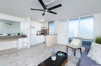 Building Photo - 2328 Seaview Ave