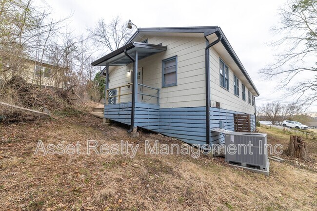 Foto del edificio - 219 Highland Ave