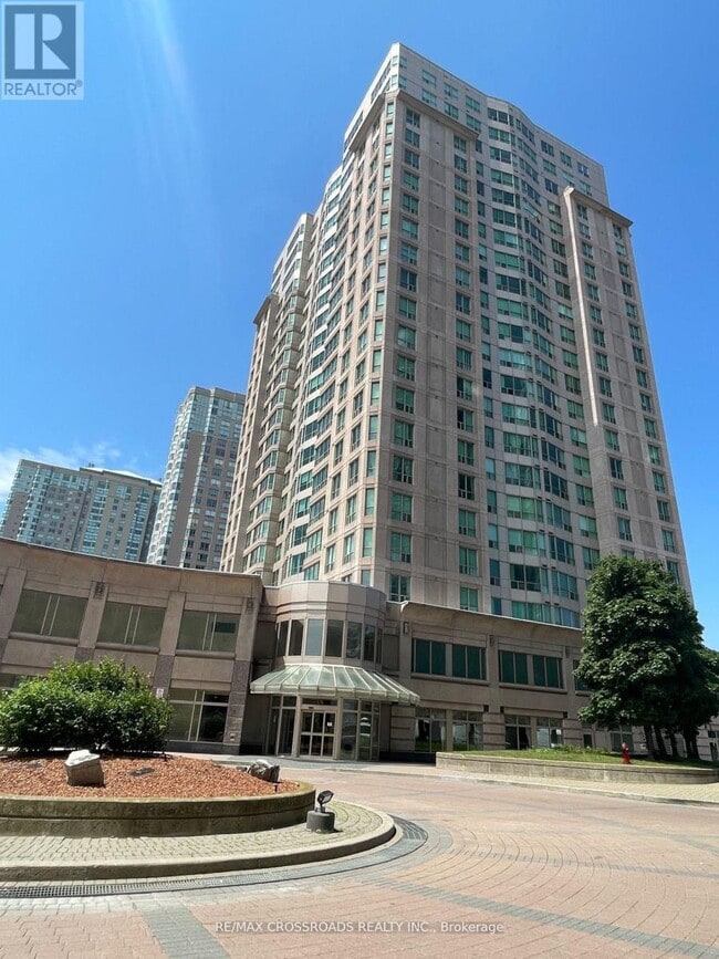 Building Photo - 18-PH118 Lee Centre Dr