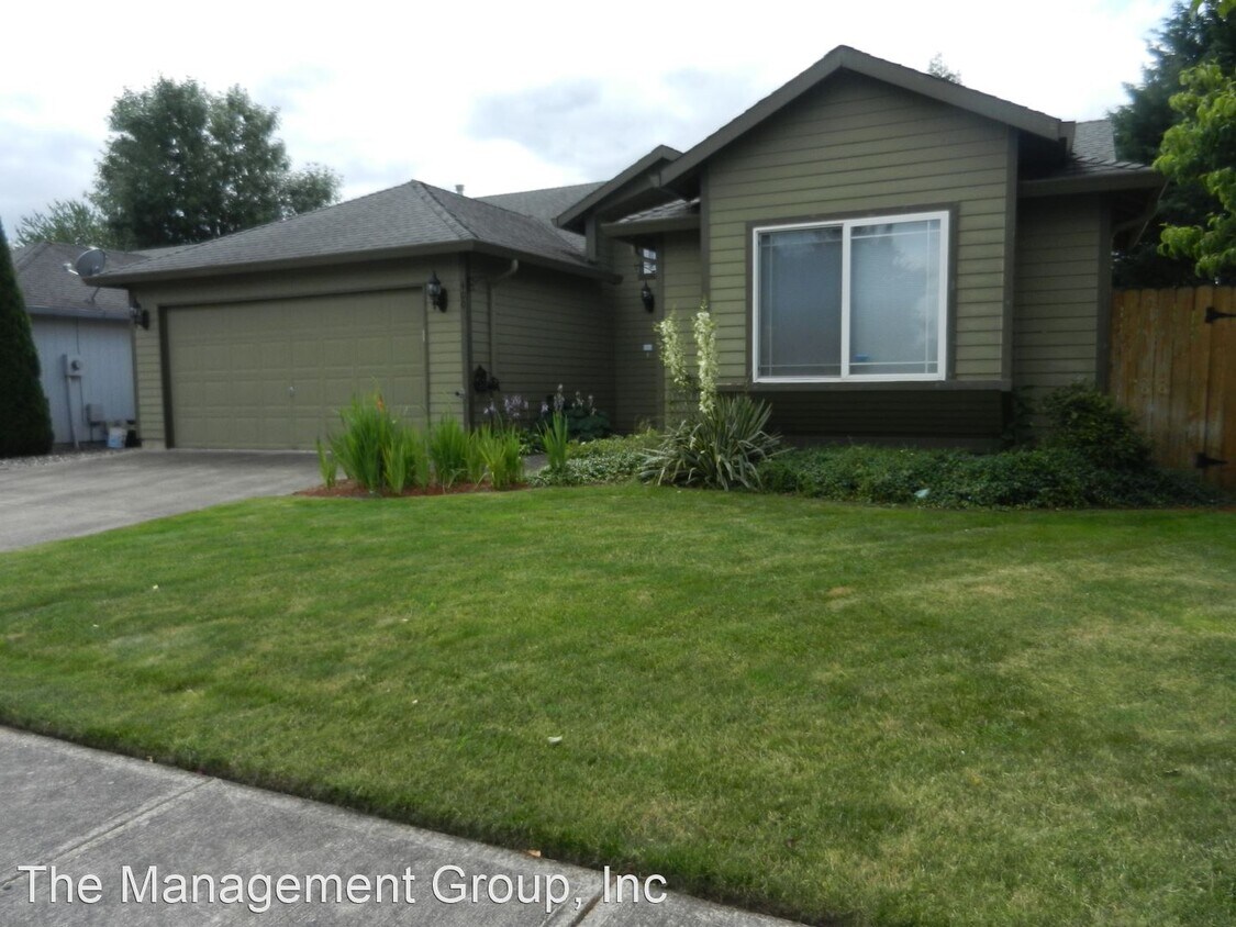 Primary Photo - 3 br, 2 bath House - 400 SE 169th Avenue