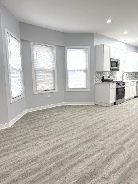 Foto del edificio - 2442 N Lawndale Ave