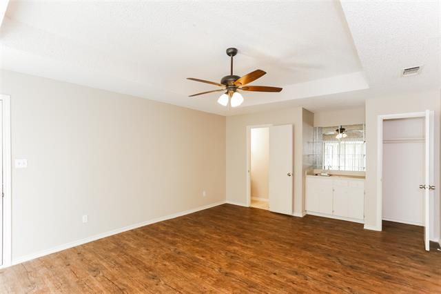 Building Photo - 500 Chaffee Dr