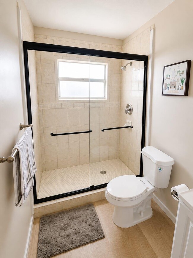 Building Photo - 940 Sonata Ln