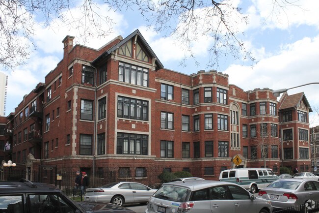 Building Photo - Edgewater Gardens