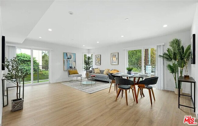 Foto del edificio - 5405 Hermitage Ave