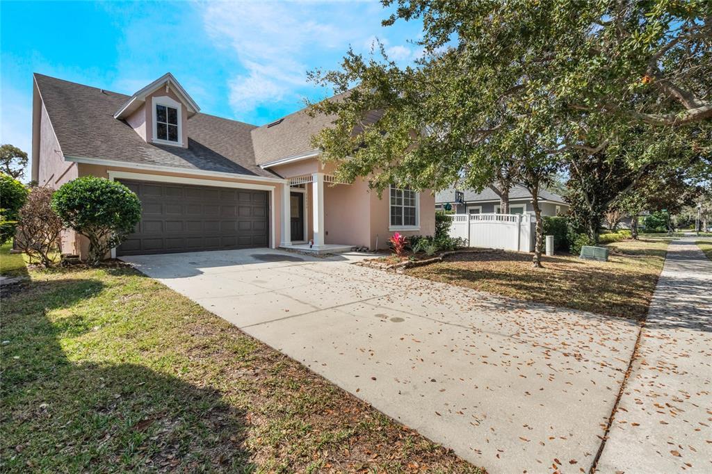 Foto principal - 12830 Penshurst Ln