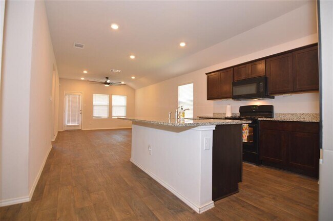 Building Photo - 109 Black Wolf Run