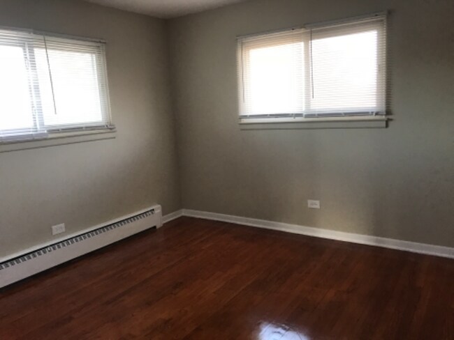 Foto del edificio - 2618 W Cornelia Ave