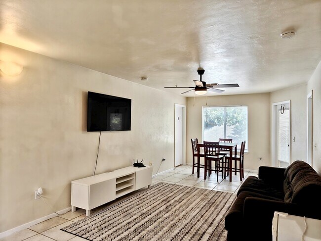 Foto del edificio - 4000 SW 23rd St