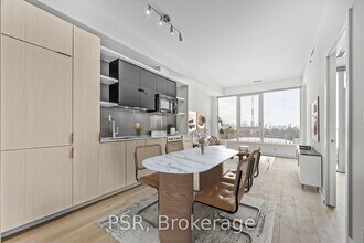 Building Photo - 6 Parkwood Av