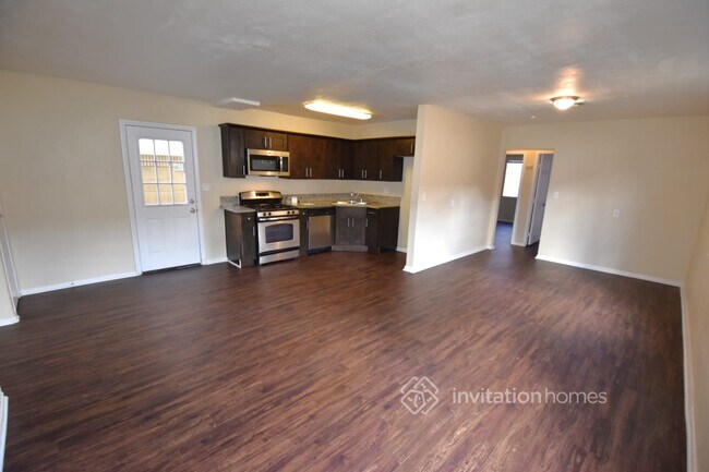 Building Photo - 11445 Littchen St