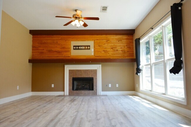 Building Photo - 1109 Arbor Grove Way