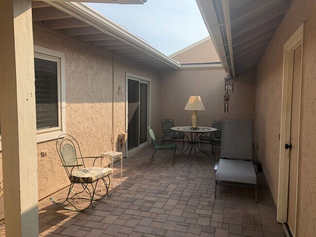 Foto del edificio - Perfect & Newly Updated Vacation Home, 45+ Active Adult Community. Available now through November...