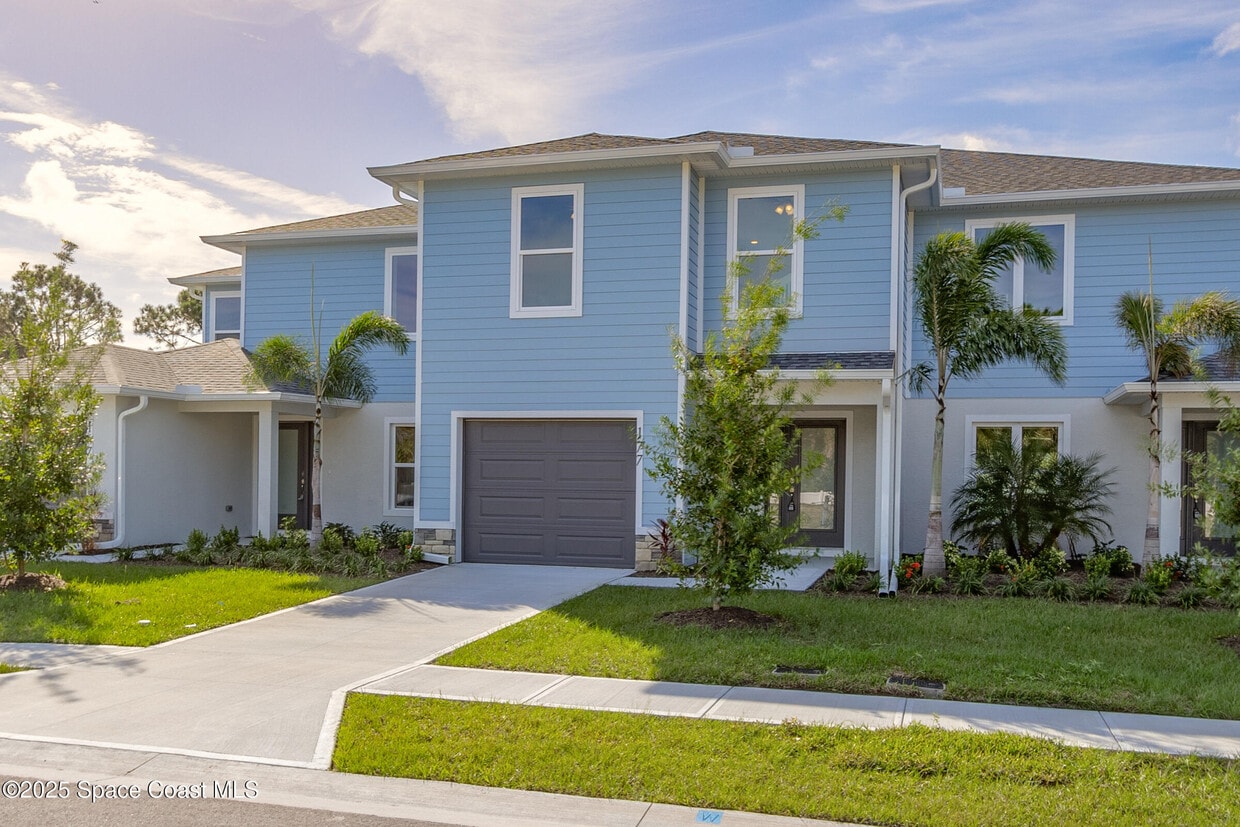 Foto principal - 177 Hidden Woods Pl