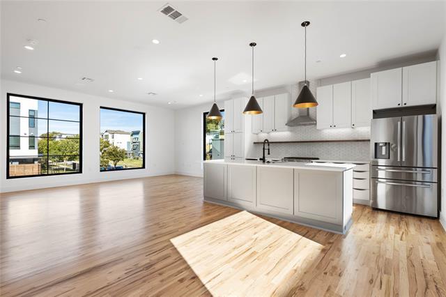 Foto del edificio - 2107 N Garrett Ave