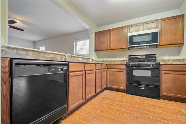 Building Photo - 15426 Sableton Crest Ln