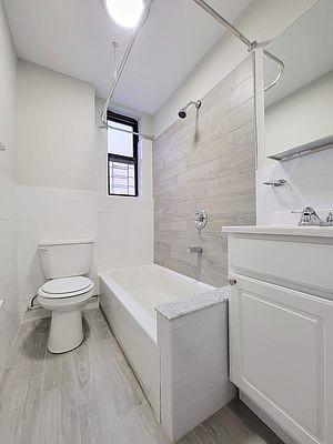 Foto del edificio - 2 bedroom in BRONX NY 10459