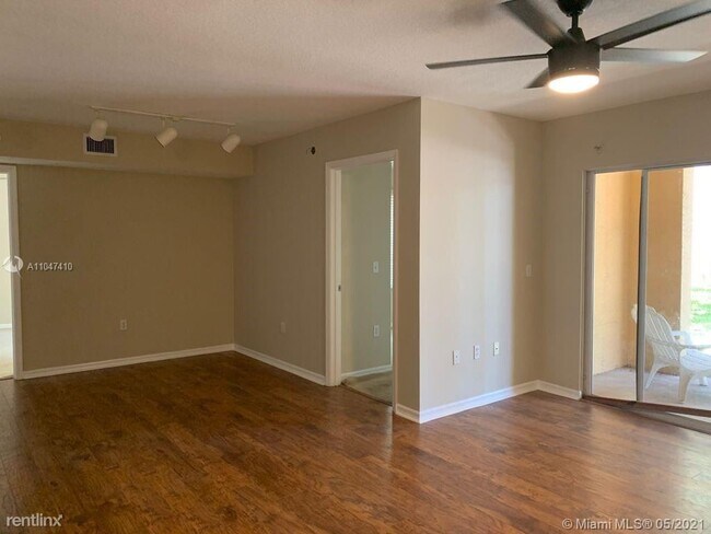 Foto del edificio - 4081 San Marino Blvd