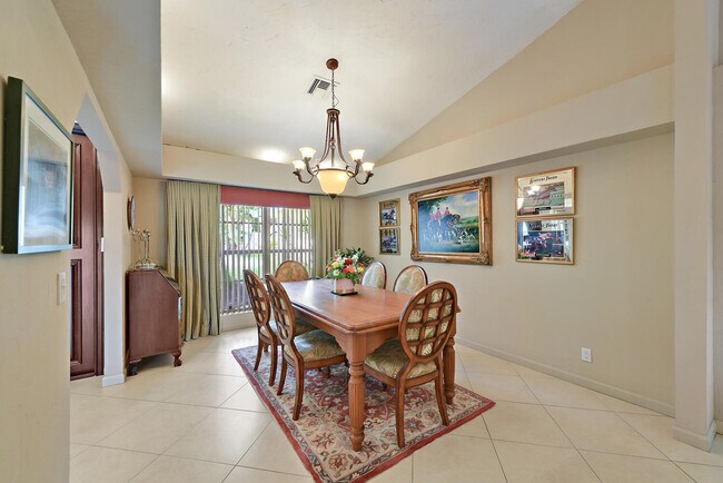 Building Photo - 13635 Staimford Dr