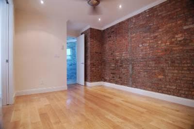 Primary Photo - 343 E 8th St