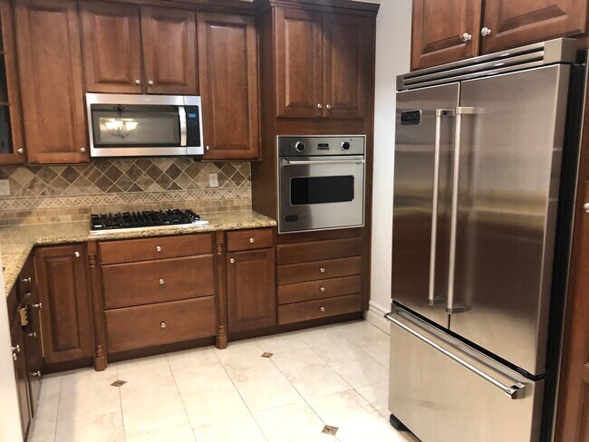 Foto del edificio - 10640 Woodbridge St