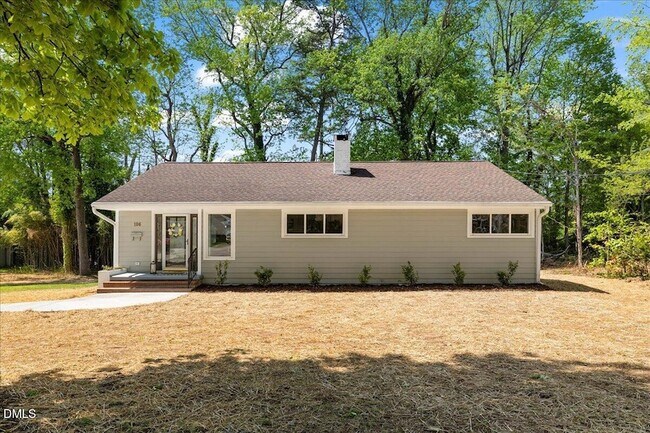 Building Photo - 106 Circle Dr
