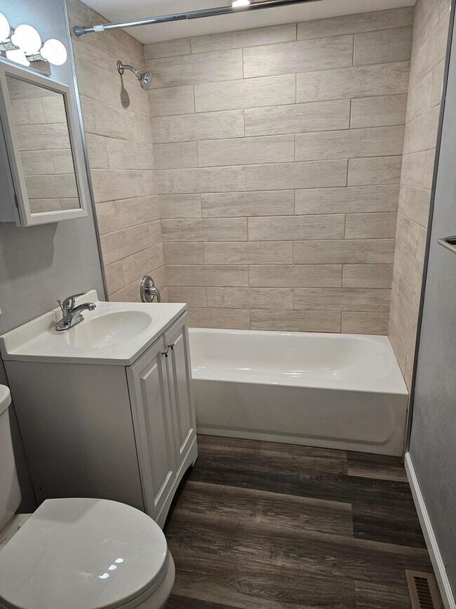 Foto del edificio - Sandridge Road Duplex