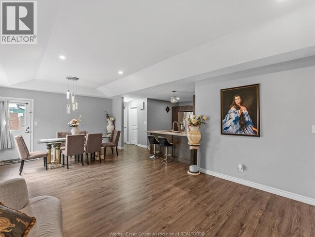 Building Photo - 3137 Viola Cres