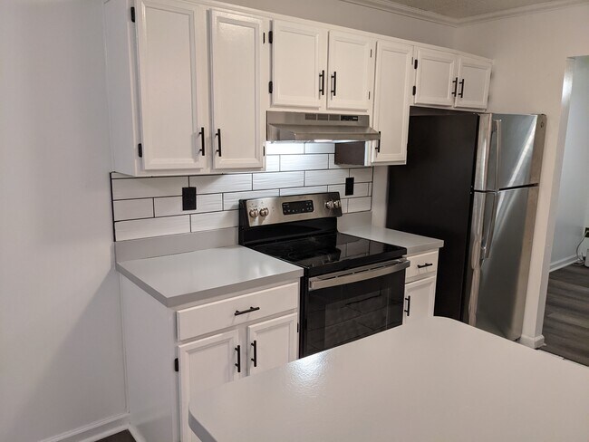 Building Photo - 3407 Waltham Cir