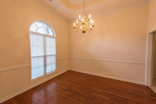 Foto del edificio - 894 Tulane Rd