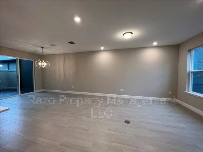 Building Photo - 7345 Alpine Butterfly Ln