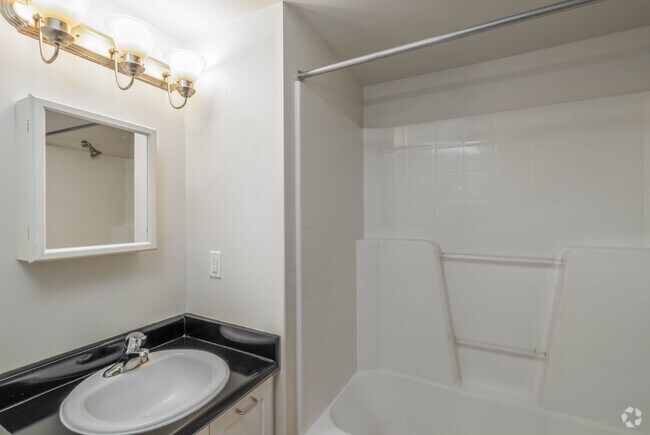 Interior Photo - Quintessa Apartments