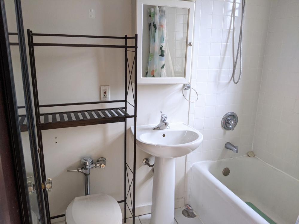 Foto del edificio - 2 bedroom in Evanston IL 60201