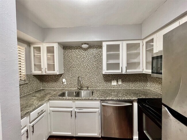 Building Photo - 2019 Place Rebecca Ln