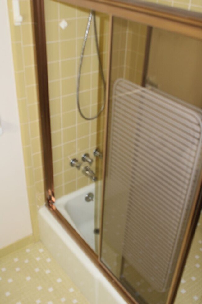 Foto del edificio - 3 Bedroom 2 Bath W/ Garage Hephzibah!