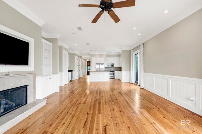 Building Photo - 32491 Water View Dr E