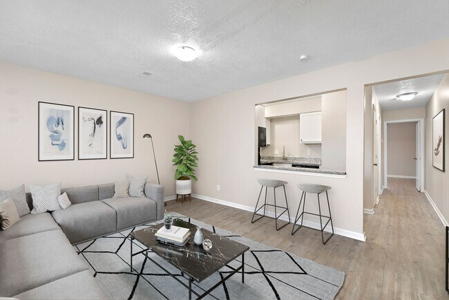 Foto del edificio - Midland Court Apartments