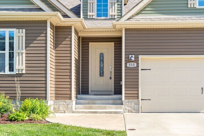 Foto del edificio - 515 Sourwood Dr
