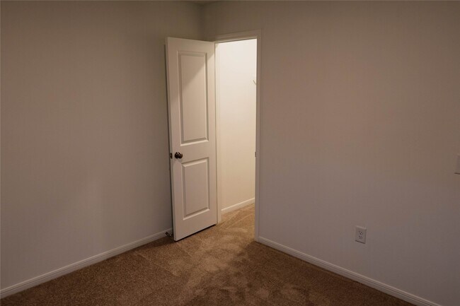 Foto del edificio - 14984 Rustic Moon Rd