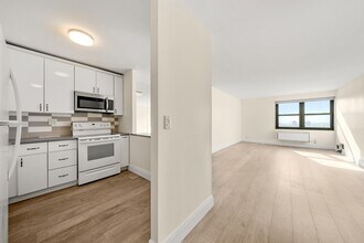 Building Photo - 7855 JFK Blvd E